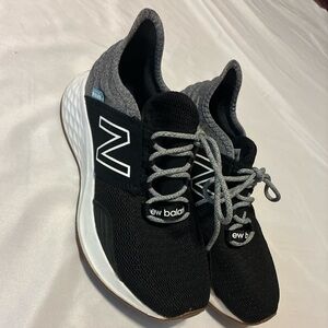 New Balance Fresh Foam Roav WROAVTK Black Gray Sneakers Women’s 6.5 Running Shoe
